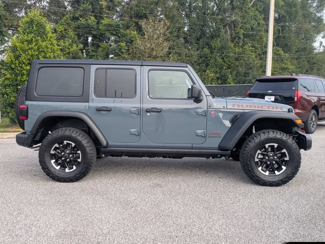 Used 2024 Jeep Wrangler Unlimited Rubicon w/ Technology Group AWD/4WD image 3