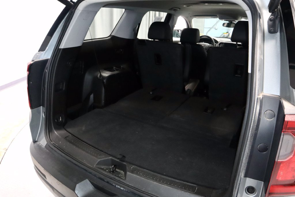 Used 2023 GMC Acadia AT4 w/ Trailering Package AWD/4WD image 14