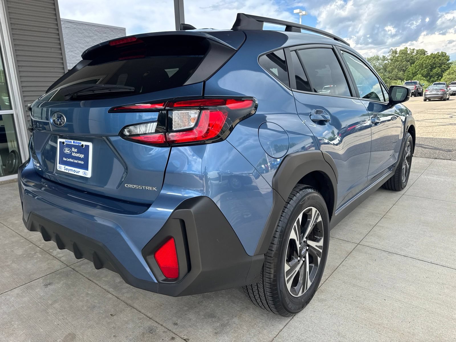 Used 2024 Subaru Crosstrek 2.0i Premium AWD/4WD image 8