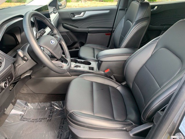 Certified 2025 Ford Escape Platinum AWD/4WD image 14