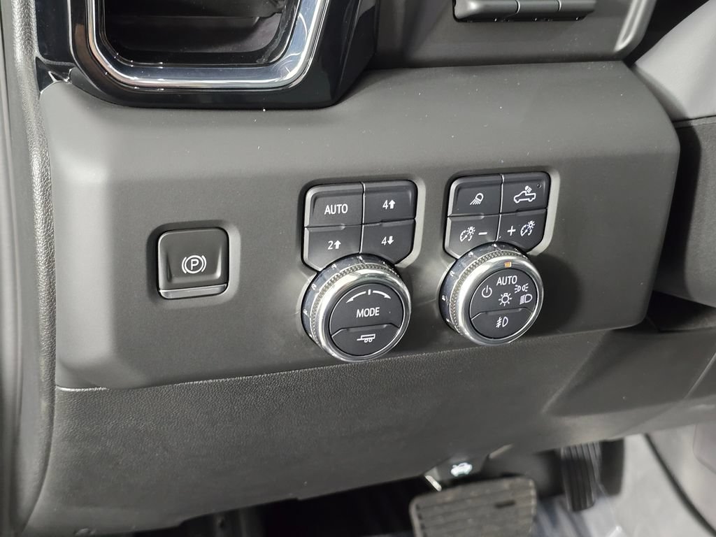 Used 2024 GMC Sierra 1500 Denali AWD/4WD image 25
