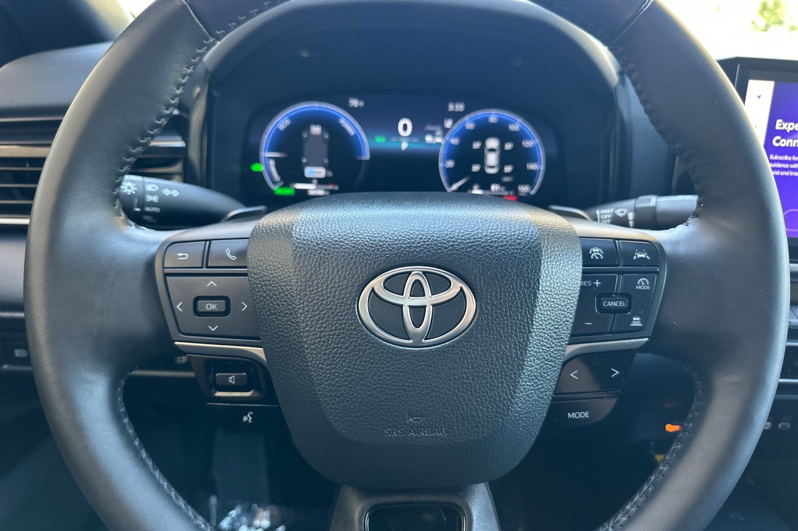 Used 2025 Toyota Camry XSE FWD image 34