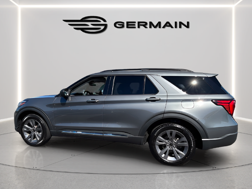 Certified 2025 Ford Explorer Active w/ Active Comfort Package AWD/4WD image 5