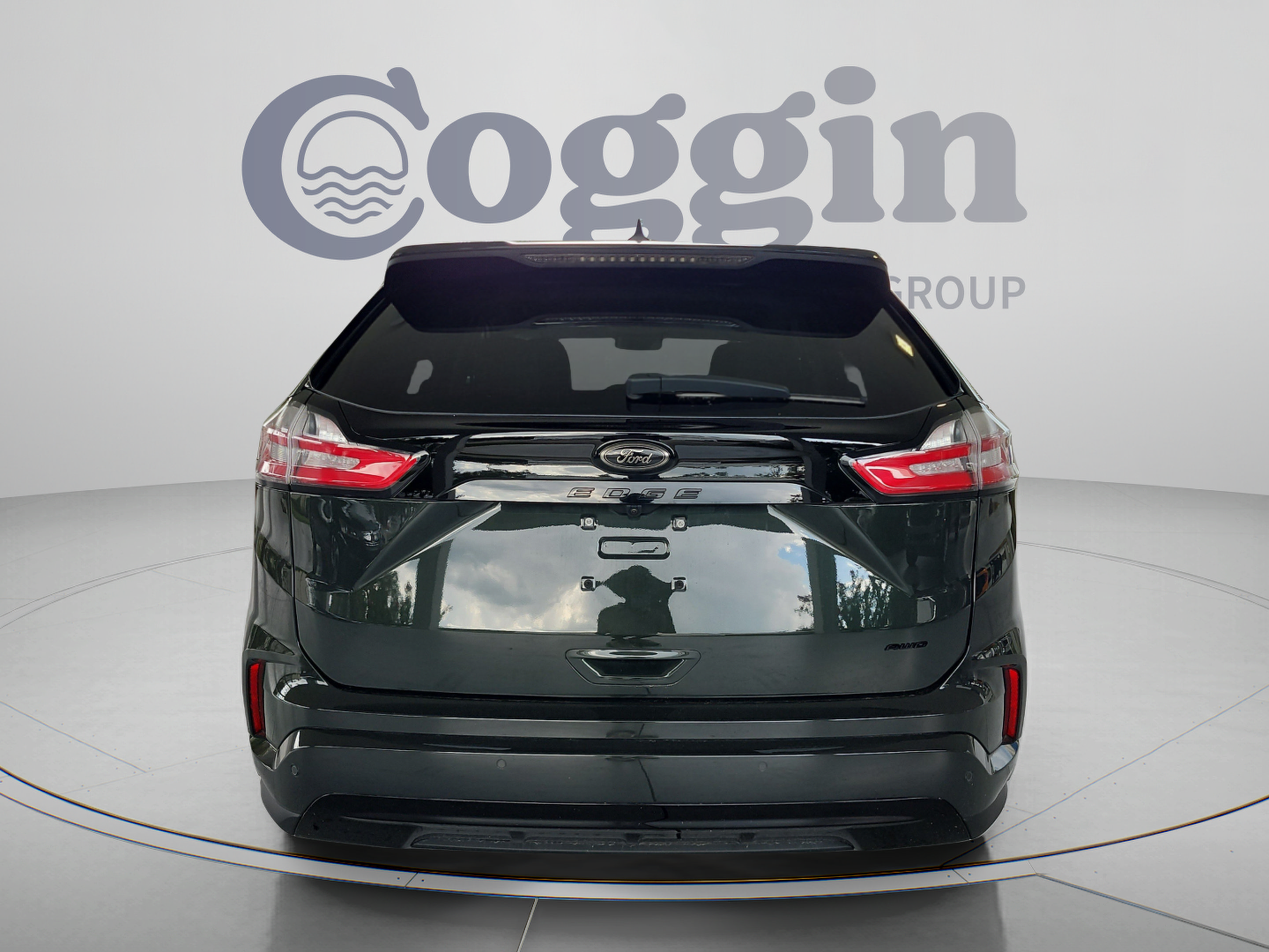 Certified 2024 Ford Edge SE w/ Black Appearance Package AWD/4WD image 4