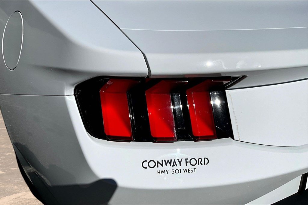 Certified 2024 Ford Mustang Coupe RWD image 24