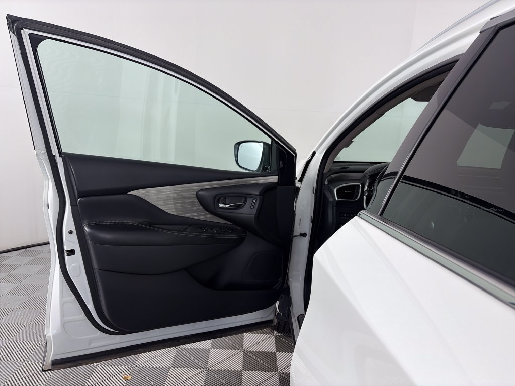Used 2018 Nissan Murano SL w/ Cargo Package AWD/4WD image 10