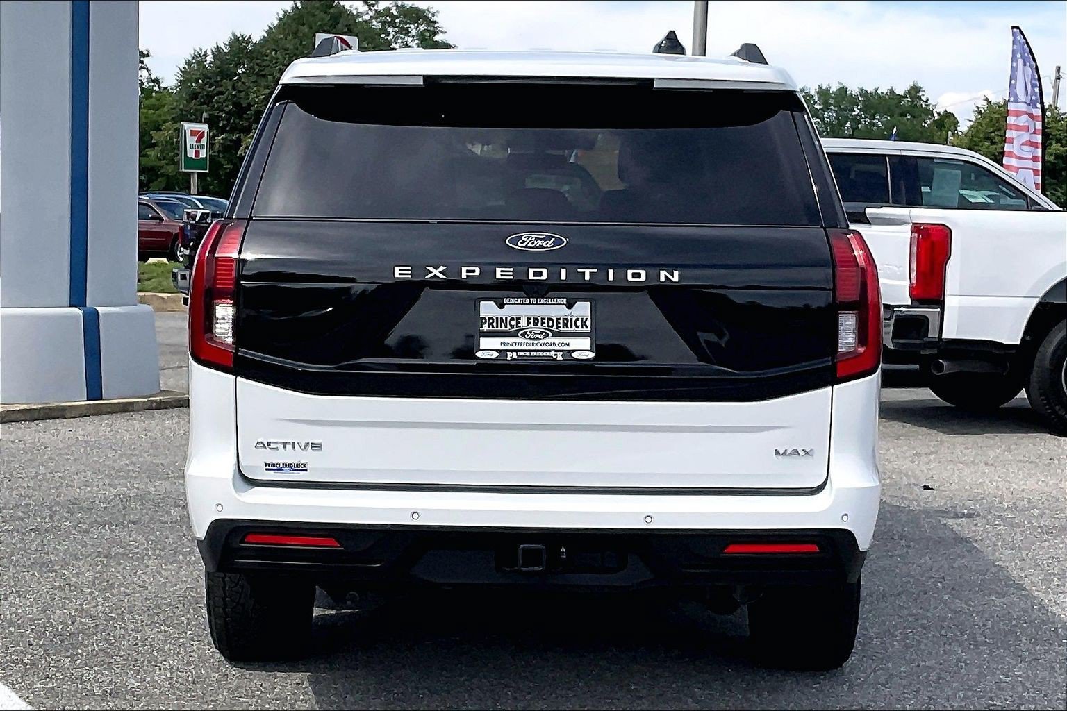 Certified 2025 Ford Expedition Max Active AWD/4WD image 4