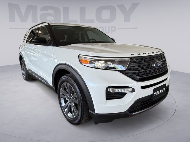 Certified 2022 Ford Explorer XLT w/ Equipment Group 202A AWD/4WD image 7