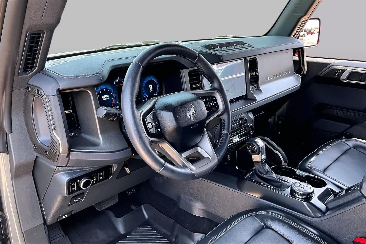 Certified 2025 Ford Bronco Badlands AWD/4WD image 18