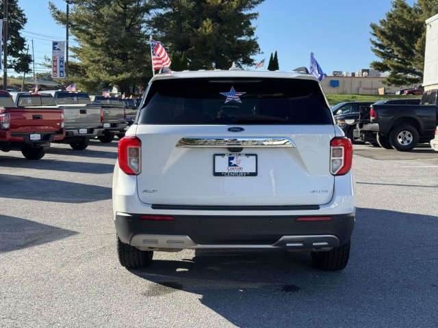 Certified 2022 Ford Explorer XLT w/ Equipment Group 202A AWD/4WD image 4