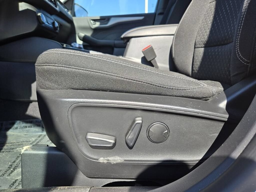Certified 2023 Ford Escape Active FWD image 10