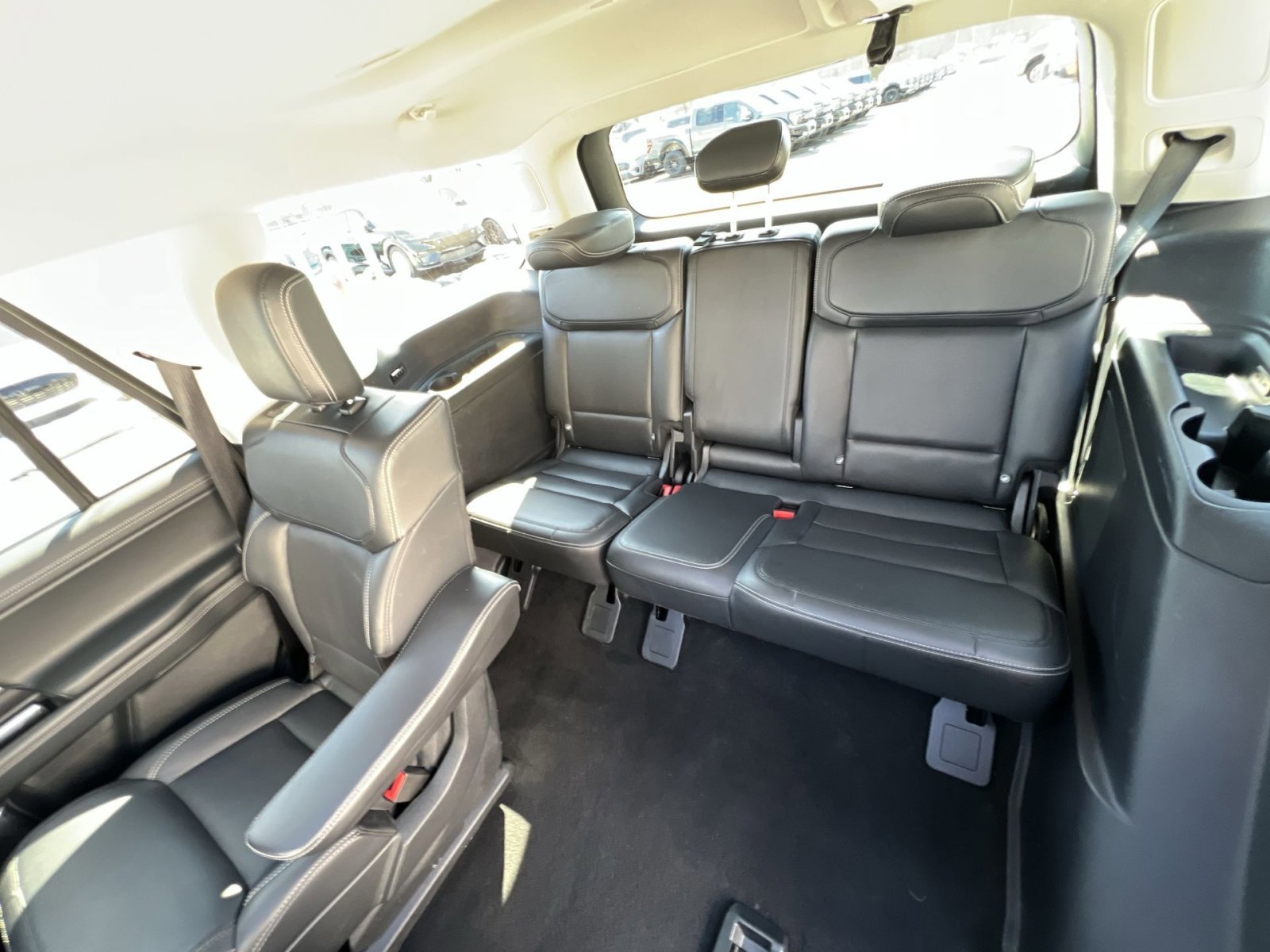 Certified 2025 Ford Expedition Platinum image 26