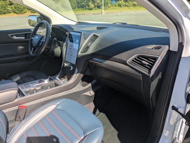 Certified 2022 Ford Edge SEL w/ Sport Appearance Package image 37