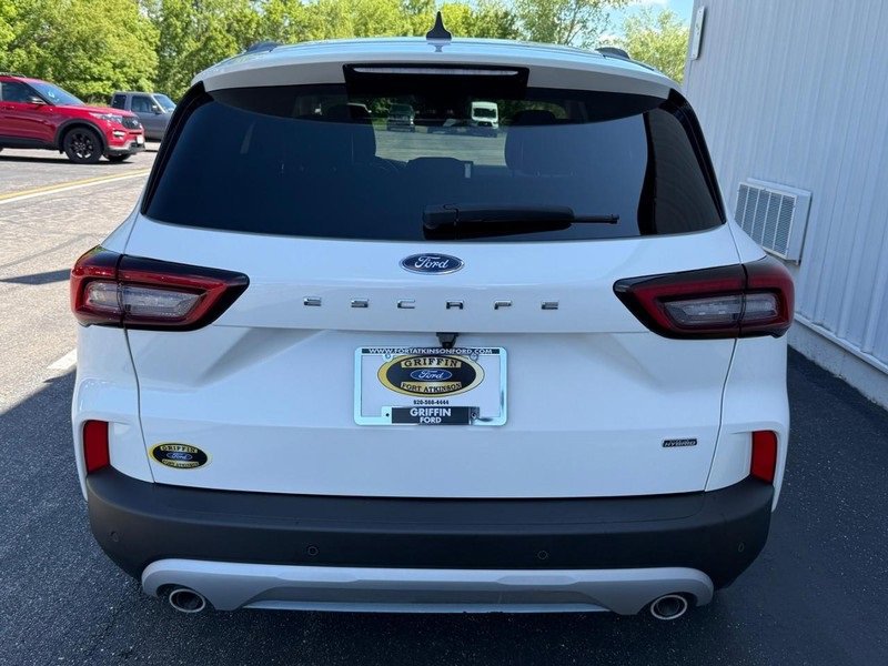 Certified 2023 Ford Escape SE image 4