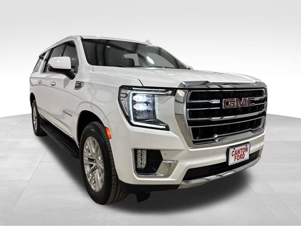 Used 2022 GMC Yukon XL SLT w/ SLT Luxury Package image 7