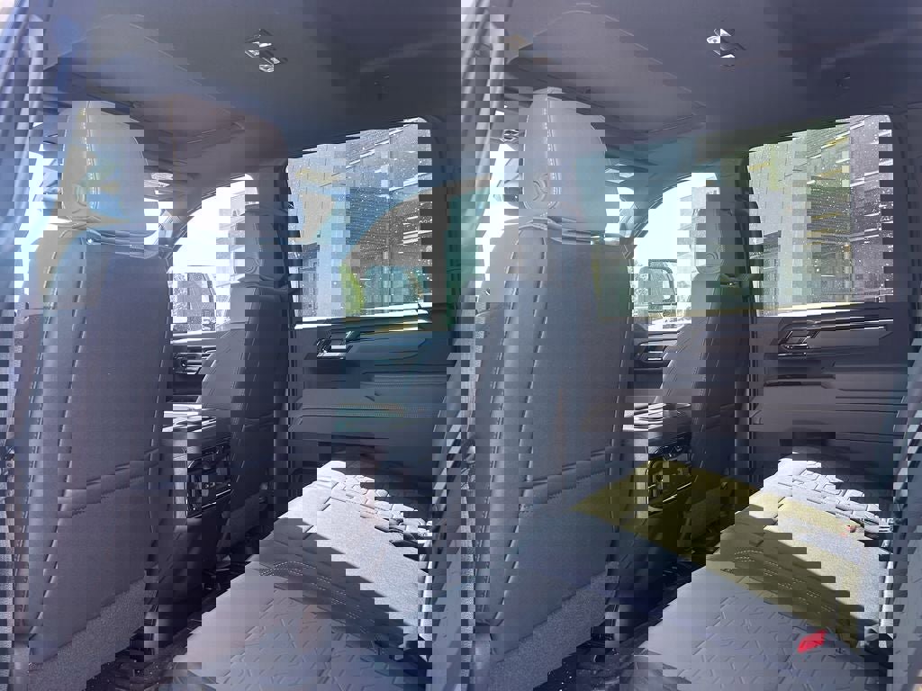 Used 2026 Chevrolet Silverado 2500 ZR2 AWD/4WD image 20