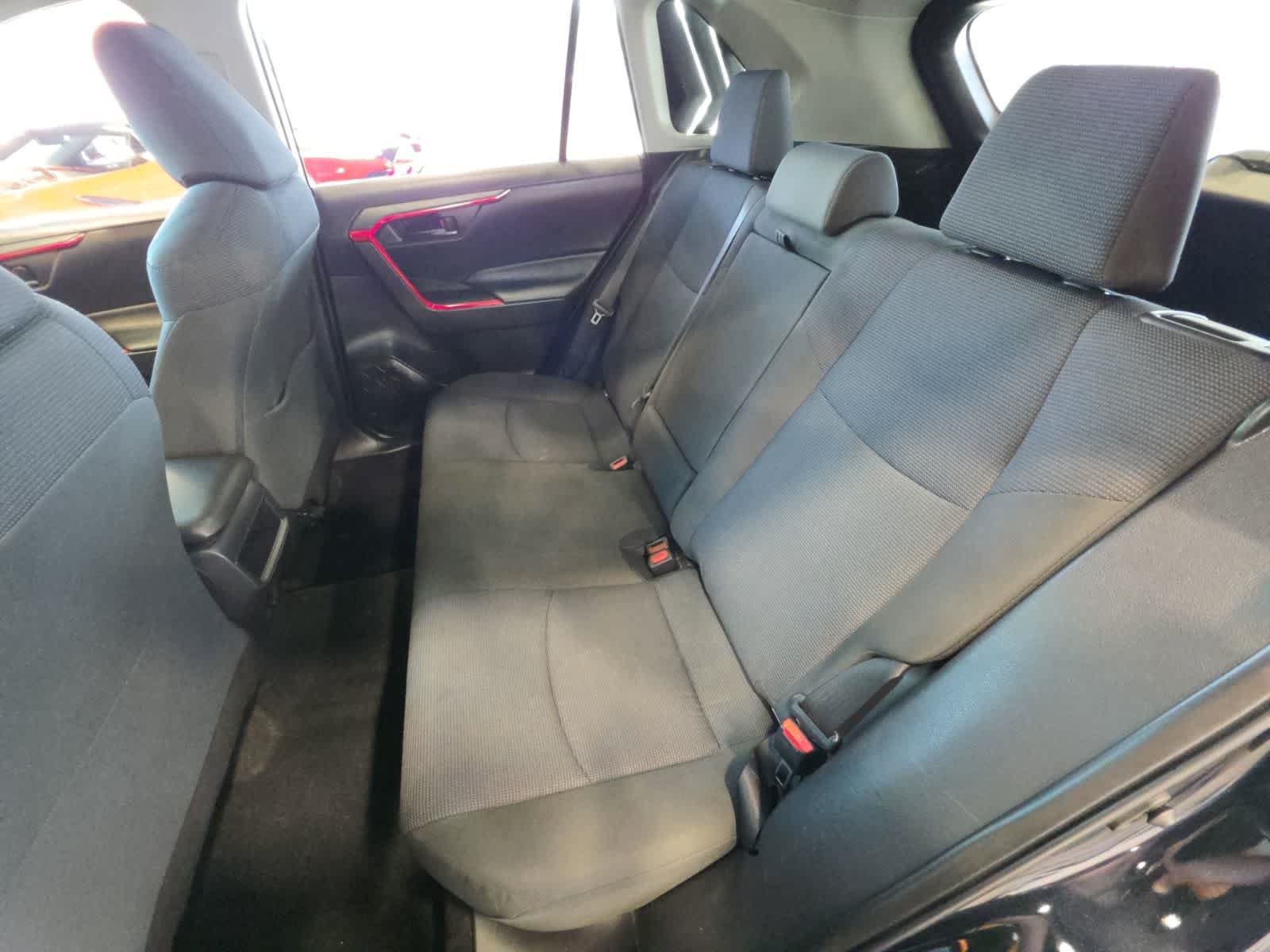 Used 2020 Toyota RAV4 LE w/ All Weather Liner Package AWD/4WD image 29