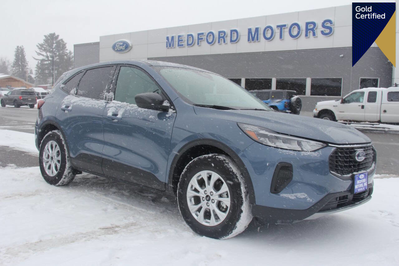 Certified 2025 Ford Escape Active image 1