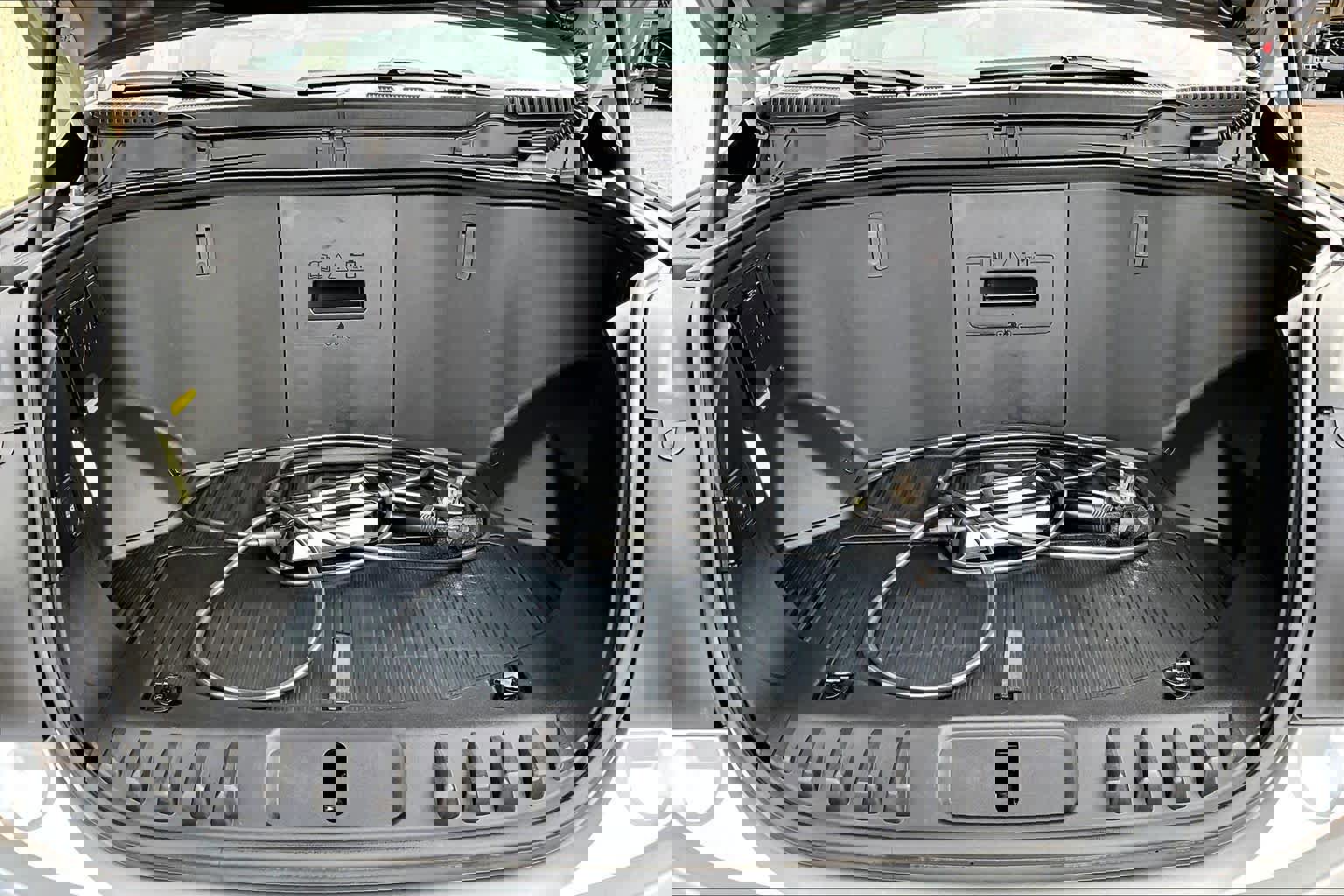 Certified 2025 Ford F150 Lightning Platinum image 32