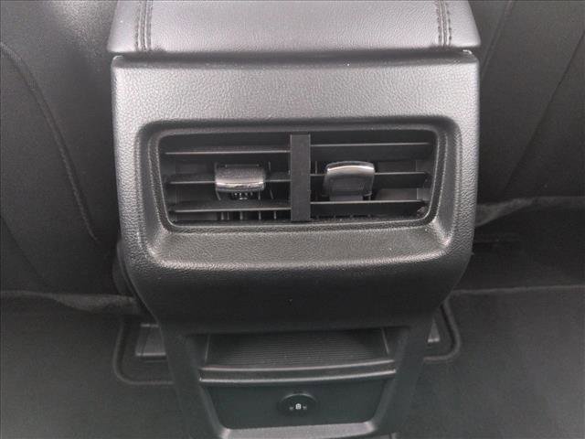 Certified 2024 Ford Edge SE image 16