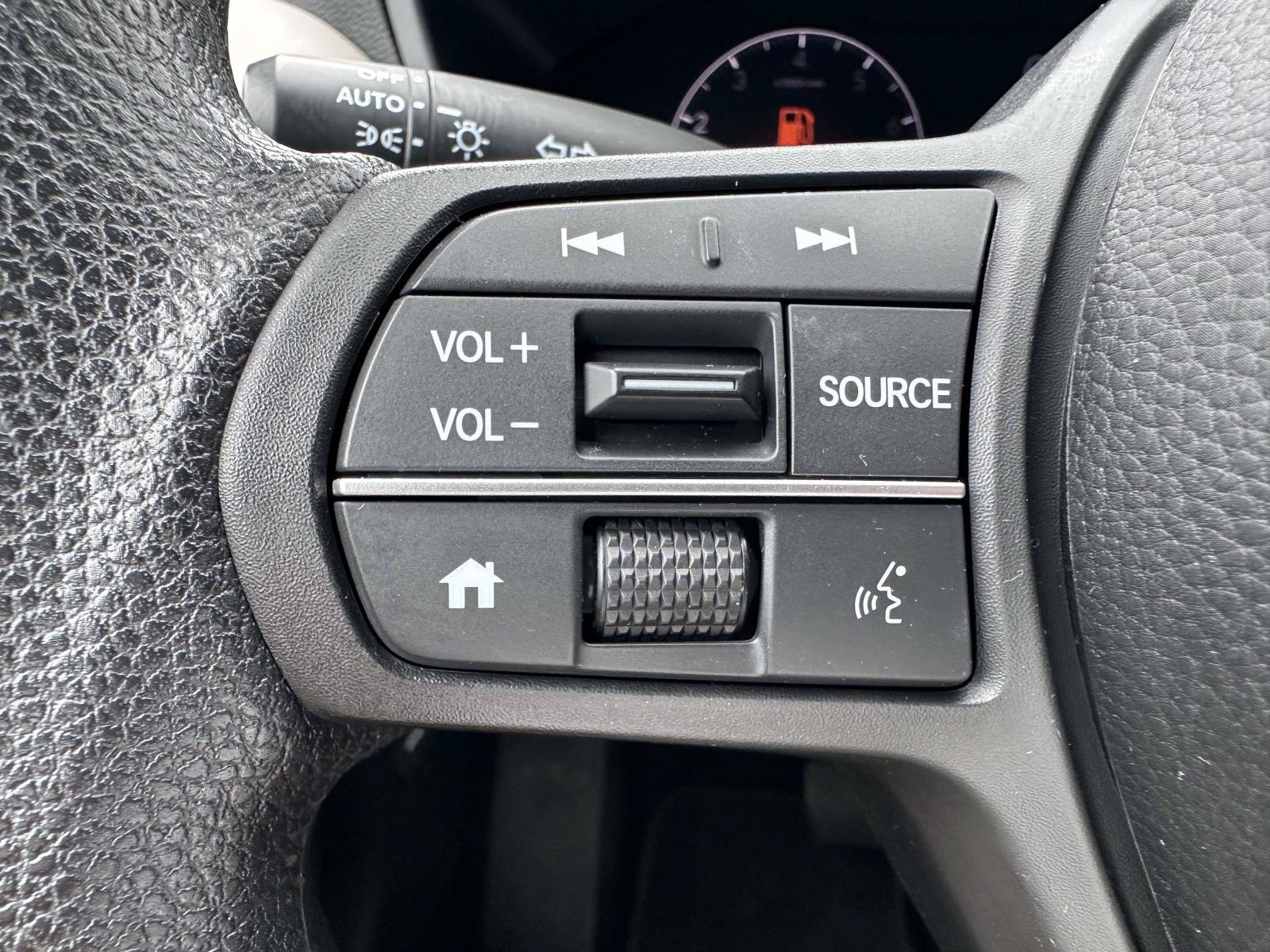 Used 2023 Honda HR-V LX image 16