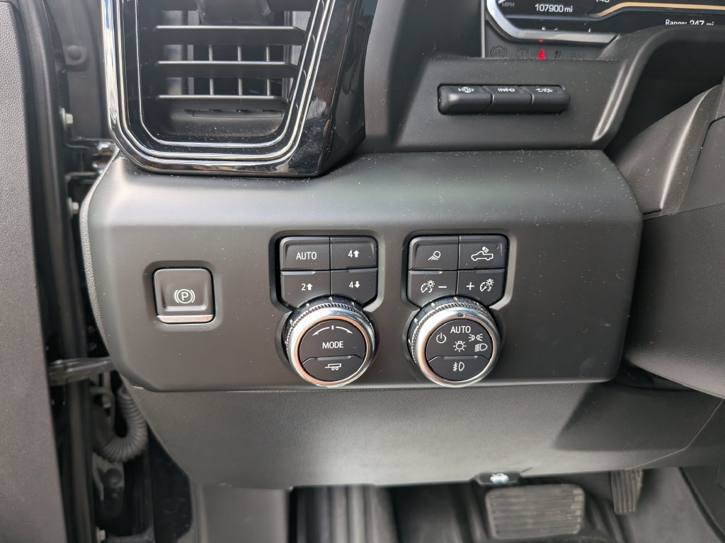 Used 2022 GMC Sierra 1500 AT4 w/ AT4 Premium Package AWD/4WD image 31