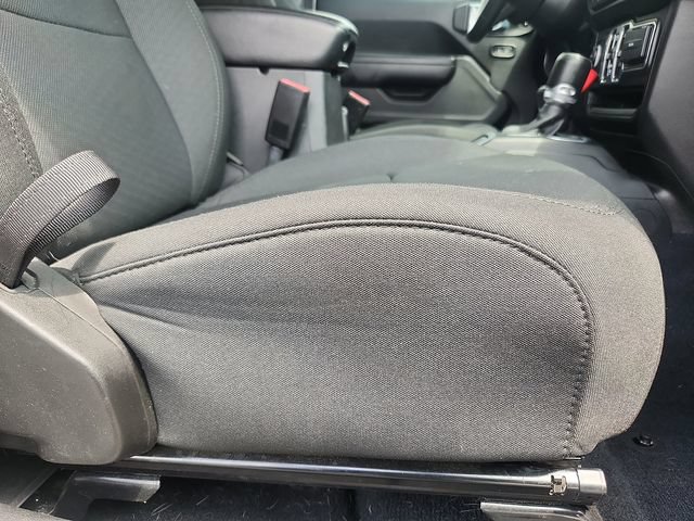 Used 2022 Jeep Wrangler Unlimited Sport AWD/4WD image 32