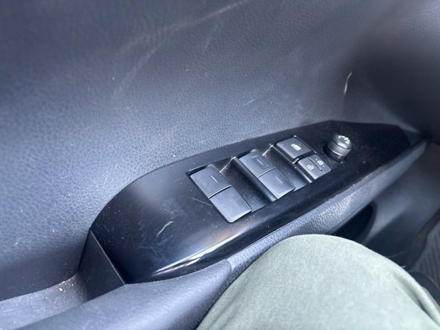 Used 2025 Toyota Camry LE FWD image 22