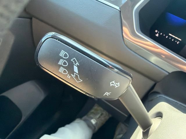 Used 2022 Volkswagen Tiguan S FWD image 49