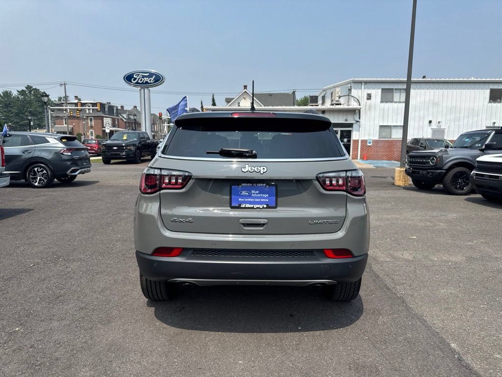 Used 2023 Jeep Compass Limited w/ Elite Group AWD/4WD image 6