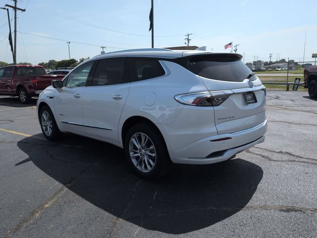 Used 2022 Buick Enclave Avenir w/ Avenir Technology Package FWD image 5