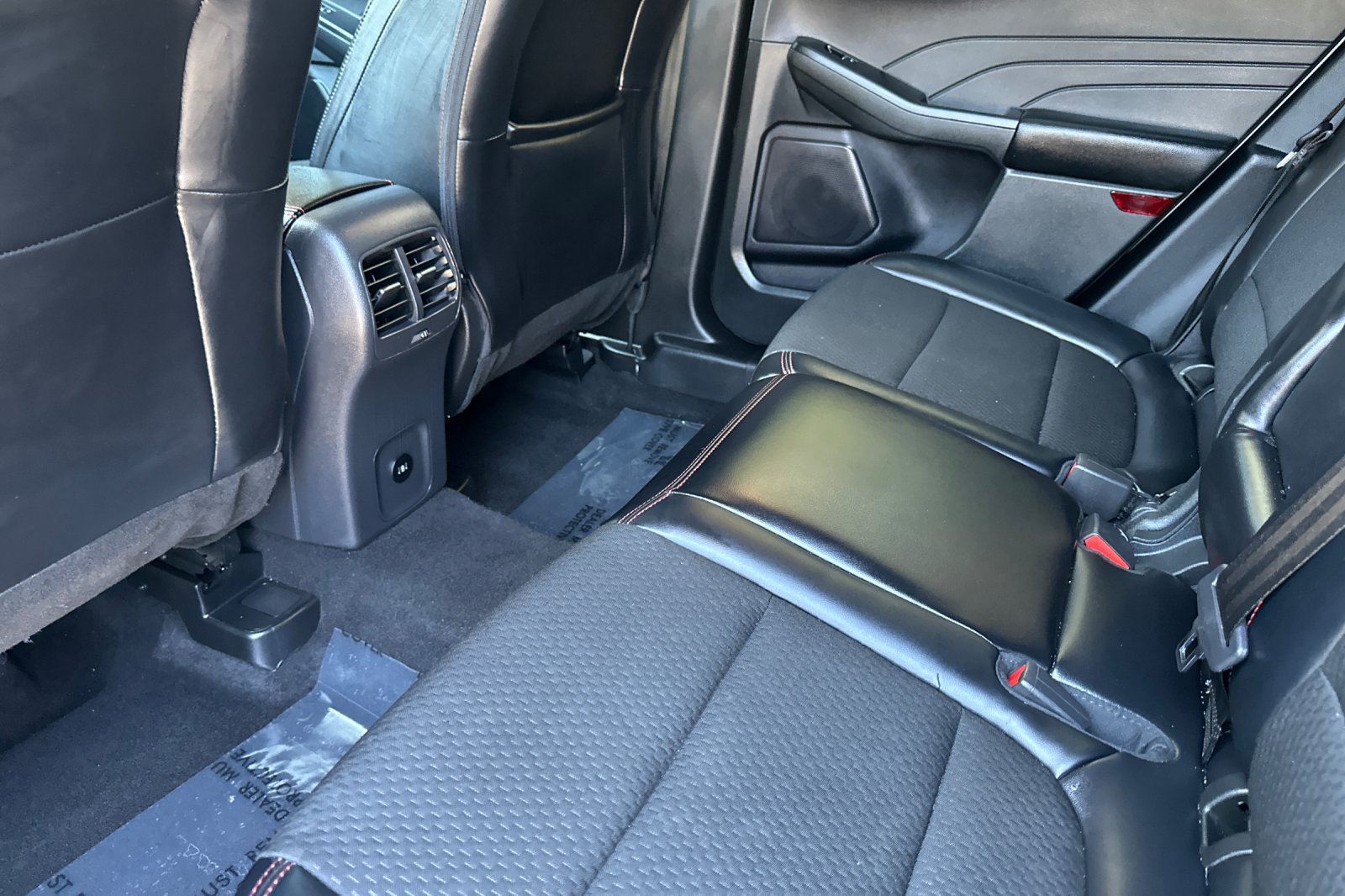 Certified 2025 Ford Escape ST-Line w/ Tech Pack #1 FWD image 14