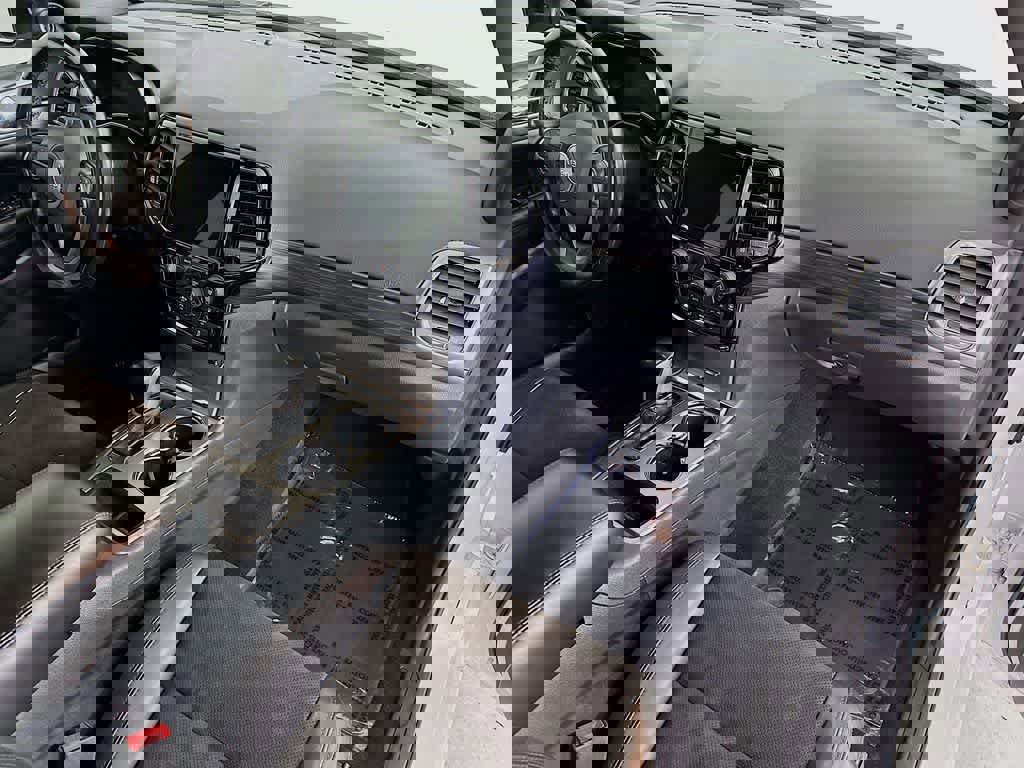 Used 2020 Jeep Grand Cherokee Altitude image 32