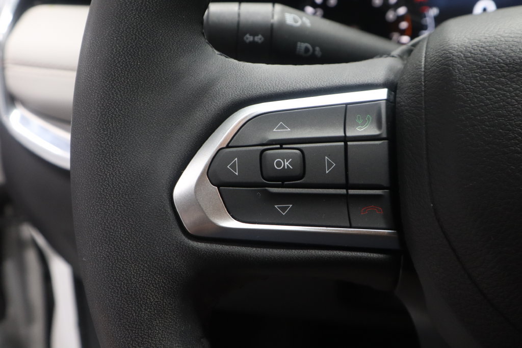 Used 2023 Jeep Compass Limited w/ Mopar Graphics Package AWD/4WD image 28