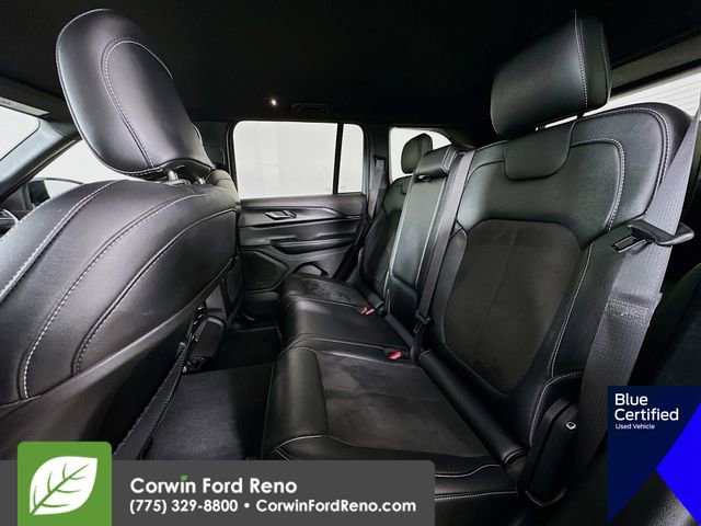 Used 2024 Jeep Grand Cherokee Altitude image 27