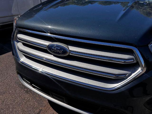 Certified 2019 Ford Escape Titanium AWD/4WD image 38