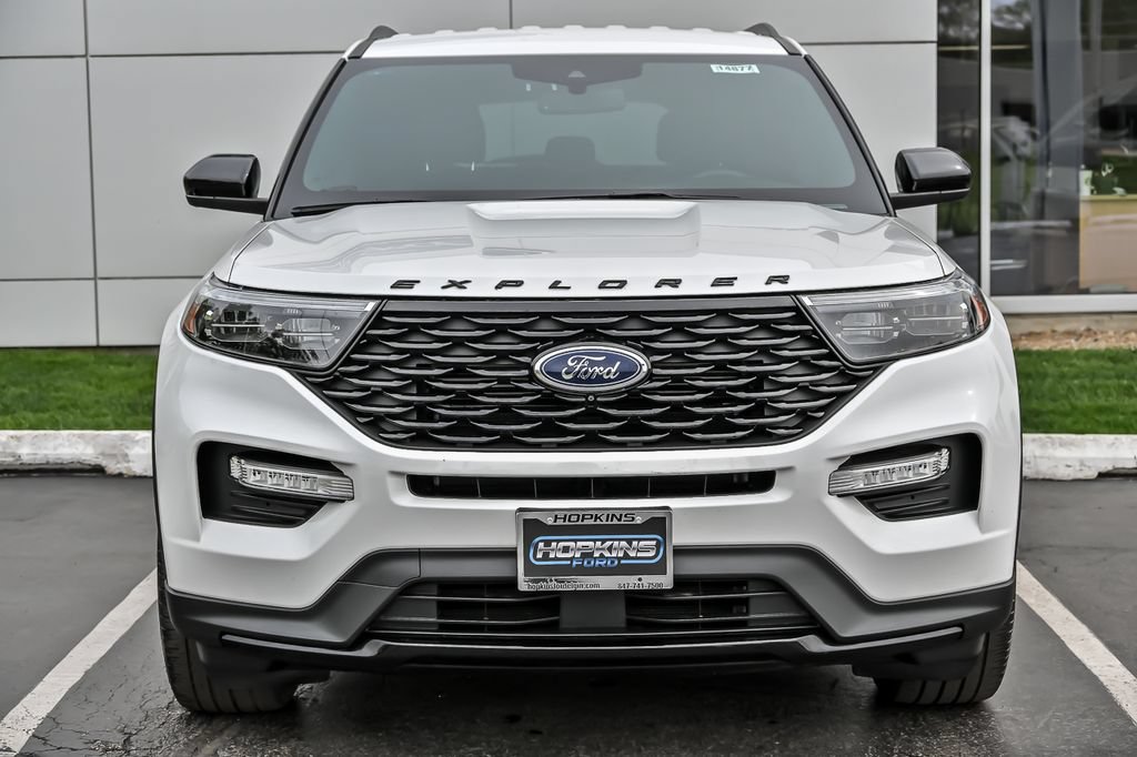 Certified 2023 Ford Explorer ST-Line AWD/4WD image 4