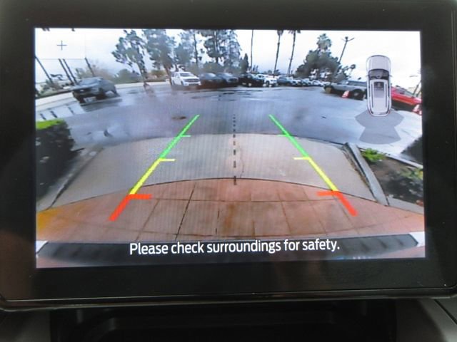 Certified 2022 Ford Explorer XLT w/ Equipment Group 202A image 18