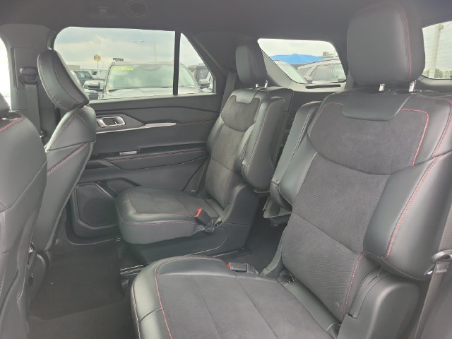 Certified 2025 Ford Explorer ST AWD/4WD image 20