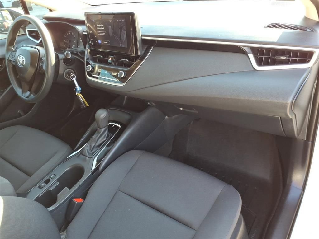 Used 2023 Toyota Corolla LE image 8