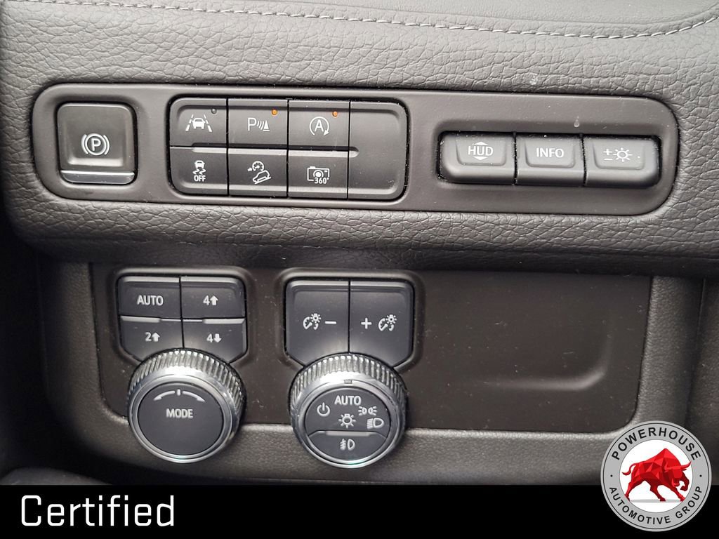 Used 2024 GMC Yukon XL Denali AWD/4WD image 30