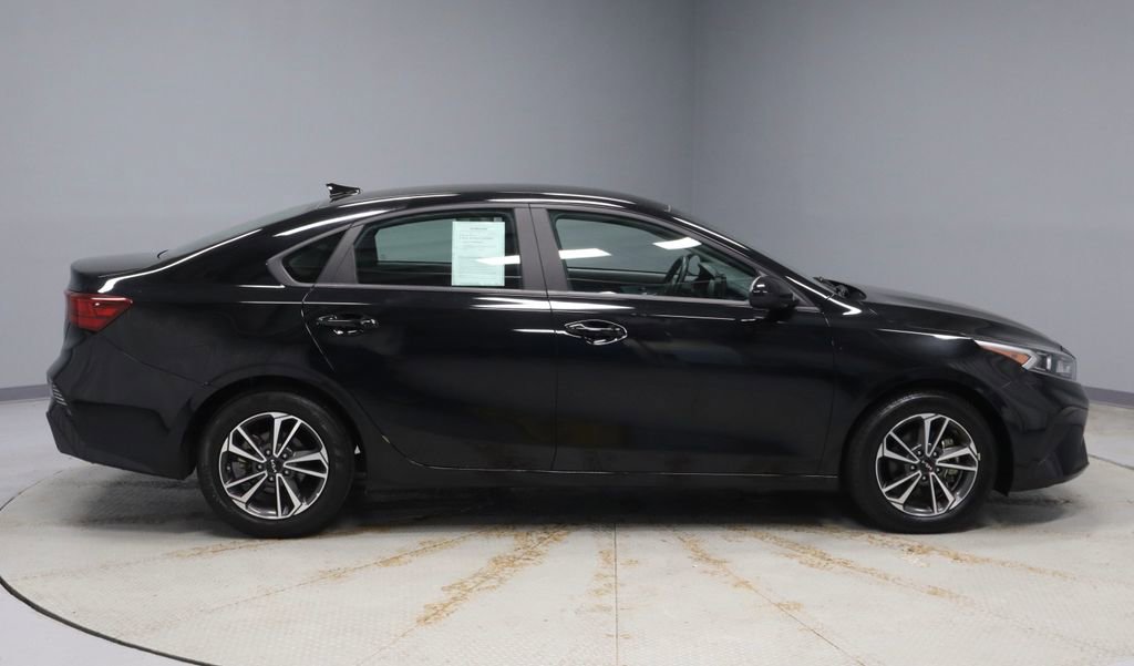 Used 2024 Kia Forte LXS image 11