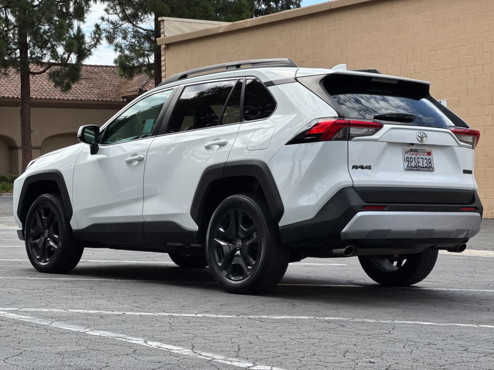Used 2022 Toyota RAV4 Adventure w/ Convenience Package AWD/4WD image 6