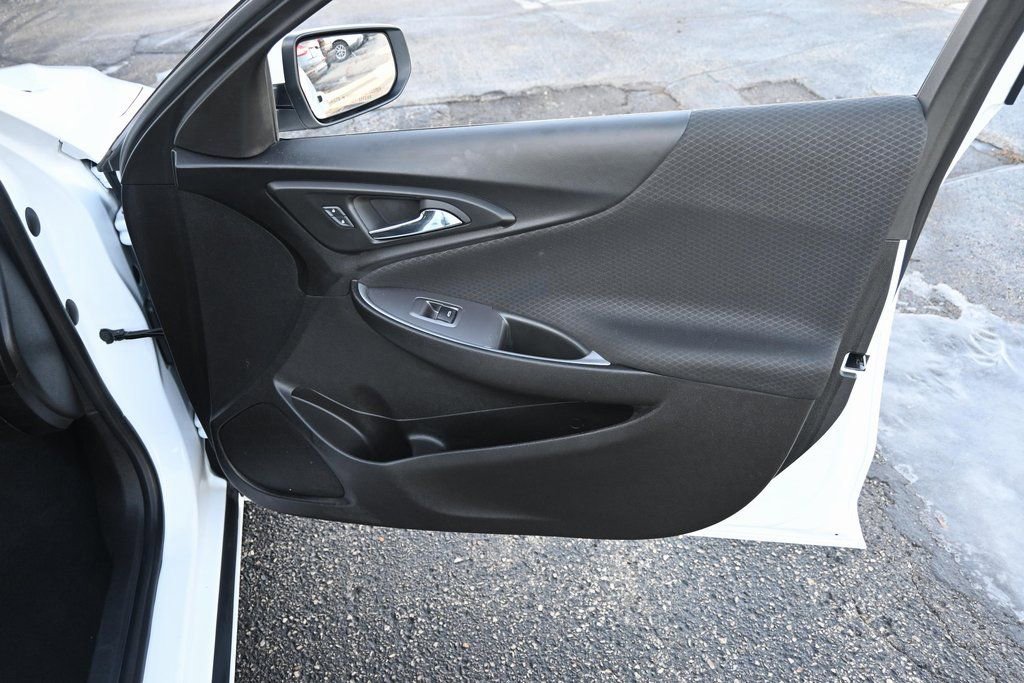 Used 2024 Chevrolet Malibu LT image 22