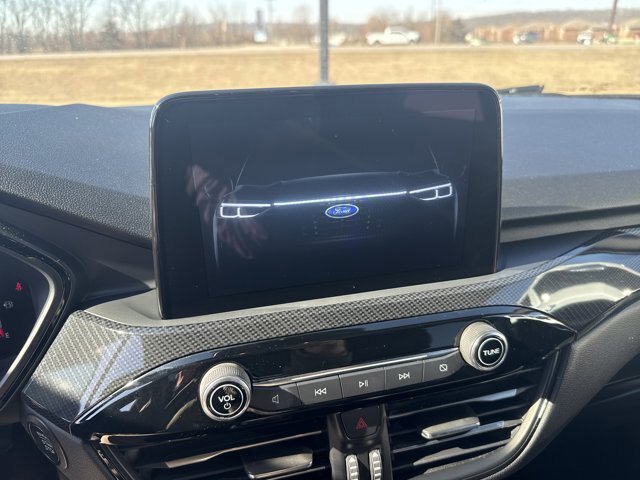 Certified 2023 Ford Escape ST-Line AWD/4WD image 9