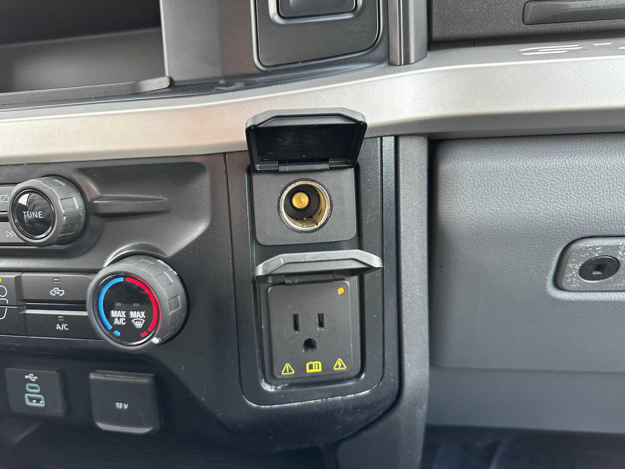 Certified 2024 Ford F250 XLT AWD/4WD image 23