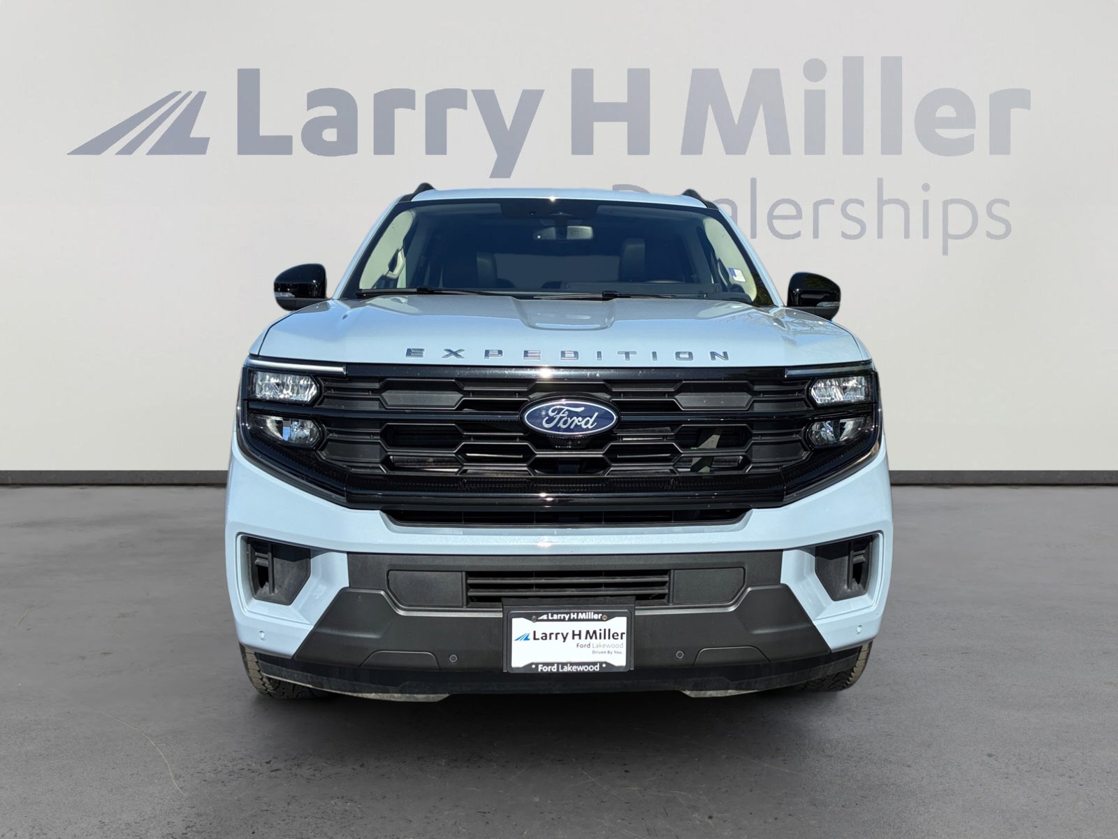 Certified 2025 Ford Expedition Active AWD/4WD image 8
