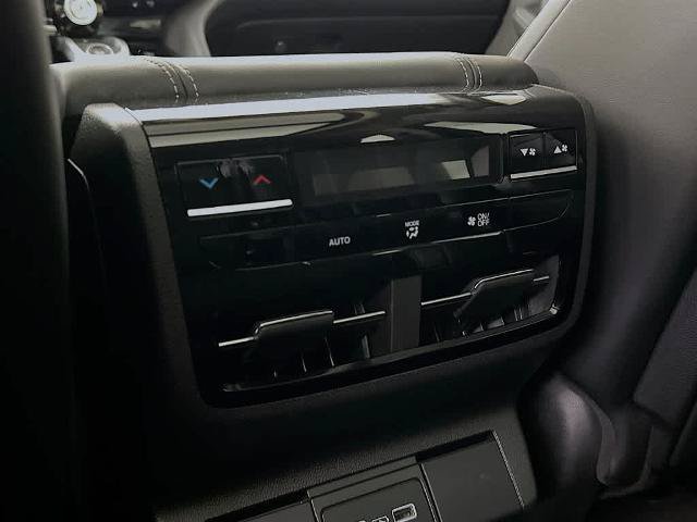 Used 2023 Acura MDX w/ Technology Package FWD image 12