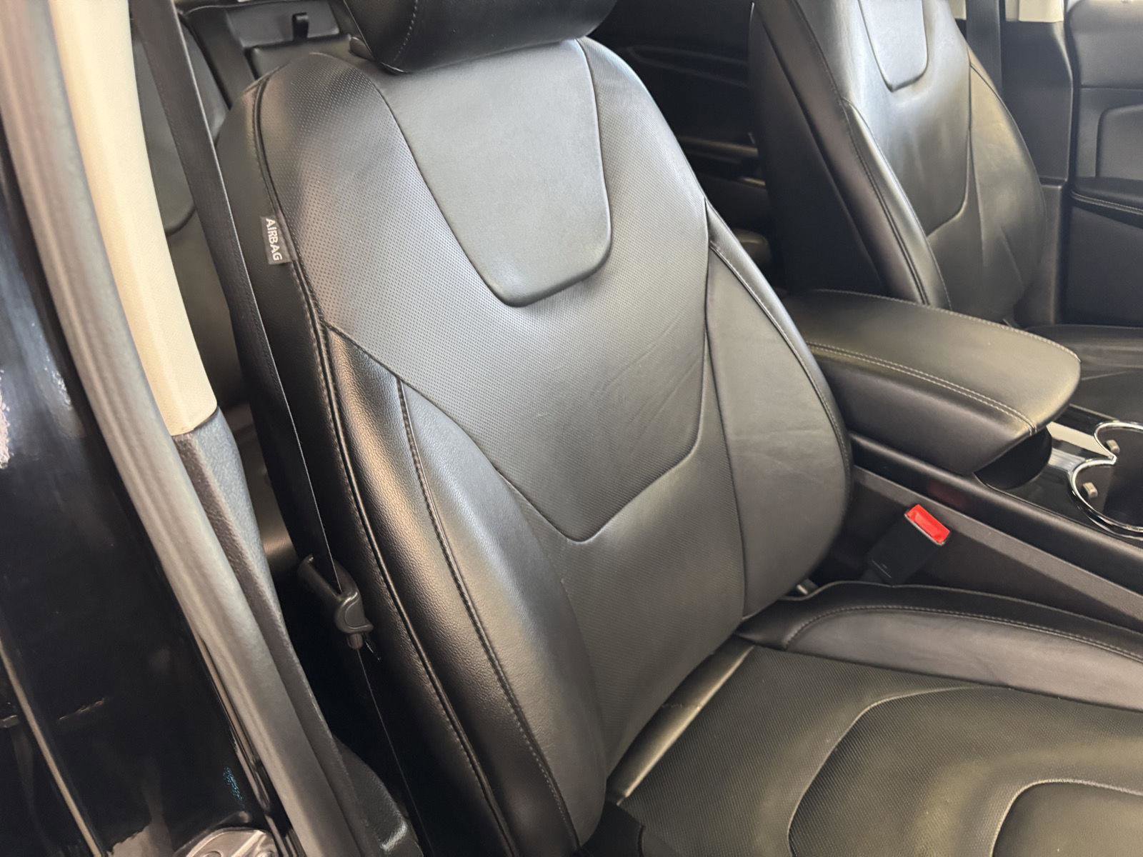 Certified 2017 Ford Edge Titanium w/ Equipment Group 301A image 26