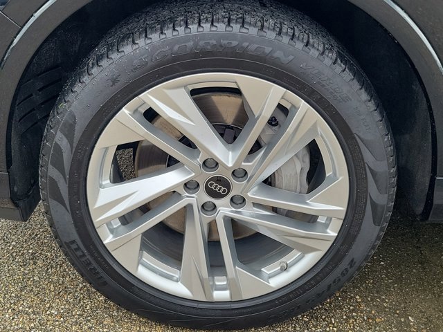 Used 2023 Audi Q7 3.0T Premium image 5